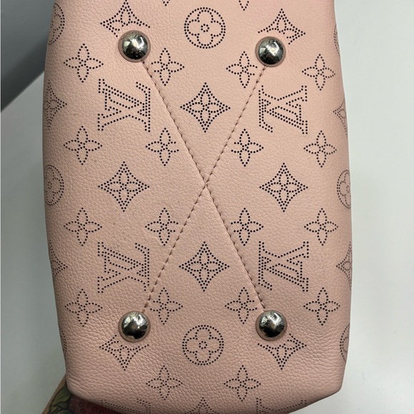 Pink Louis Vuitton Mahina Bella Bag - Picture 6 of 12